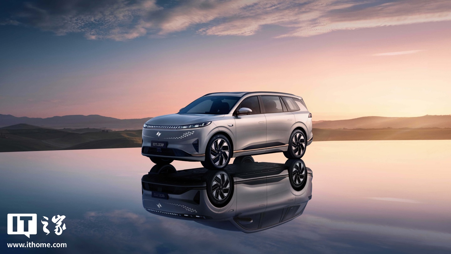 东风奕派 eπ008 中大型 SUV 新增如奕版上市：标配冰箱及后排娱乐屏幕，限时 16.36 万元起