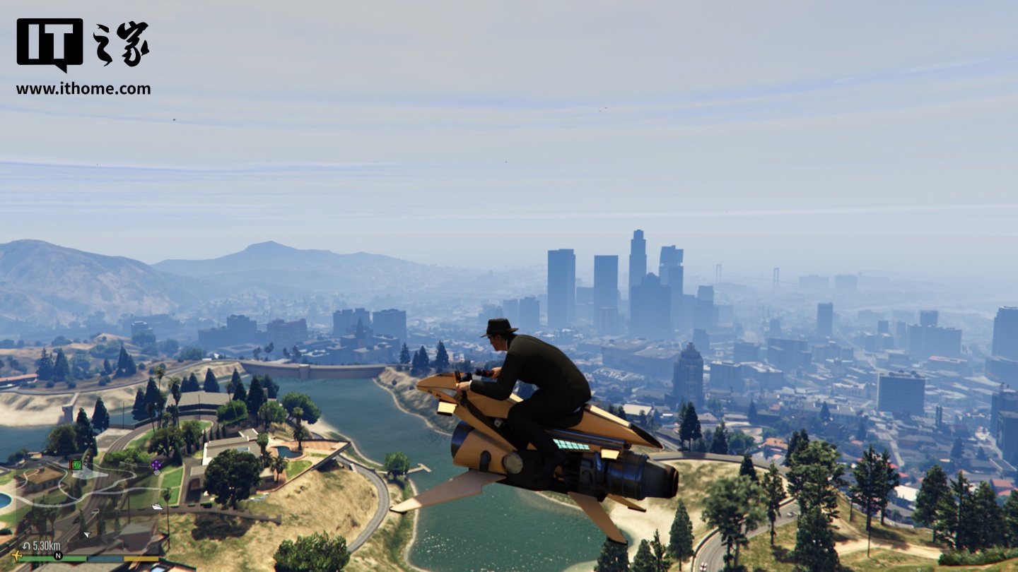 R 星《GTA 5 增强版》实测：继承单人存档需在原版游戏手动上传，在线模式可转移所有角色数据