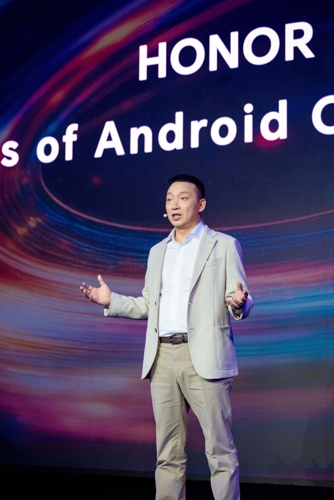 荣耀 MWC 获超 50 项大奖，领先技术 + 开放生态构筑 AI 新时代