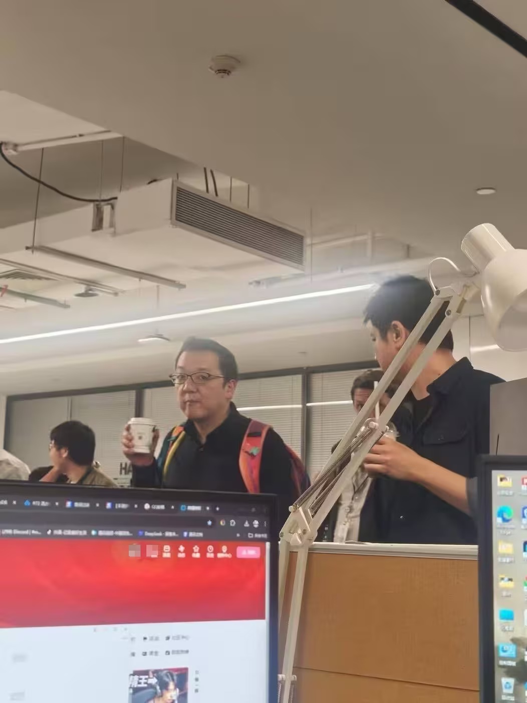 网传宫崎英高现身腾讯深圳办公室，有望推进《艾尔登法环》手游
