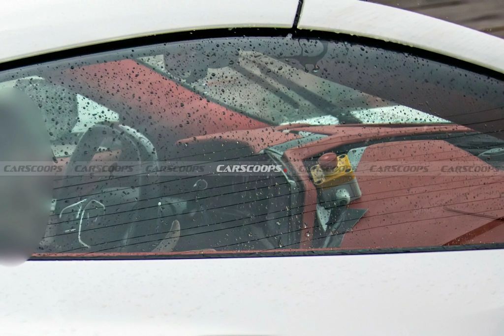 告别“按钮墙”，雪佛兰 Corvette C8 超跑内饰焕然一新