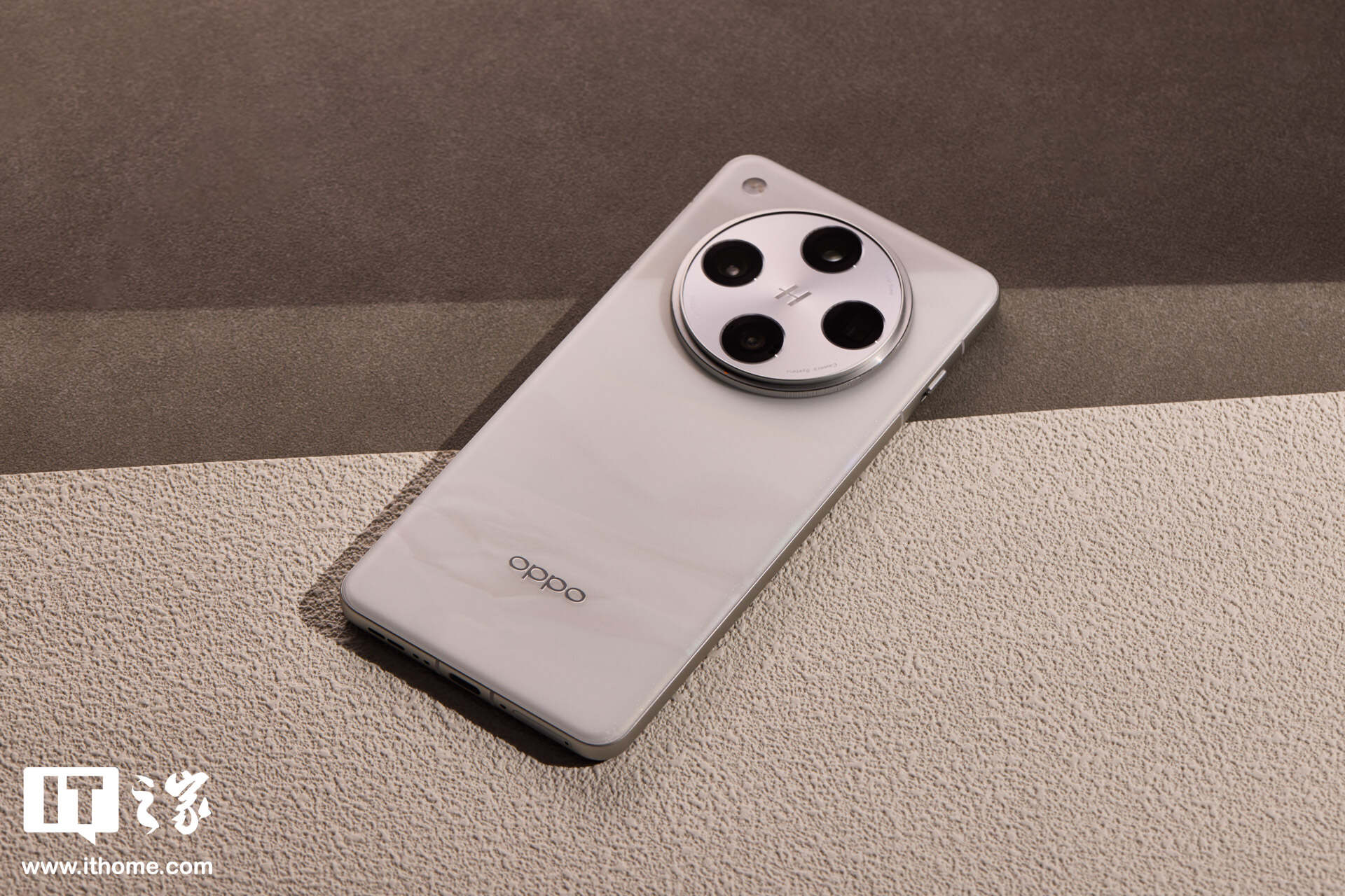 OPPO Find X8 Pro 获 ColorOS 15.0.0.514 升级，新增行业首发的 AIGC 合成语音识别功能