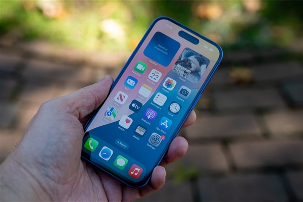 全系标配LTPO灵动岛屏幕！iPhone 17系列爆款预定：苹果大升级